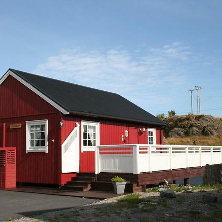 Tinabua Rorbu Lofoten ستامسوند المظهر الخارجي الصورة